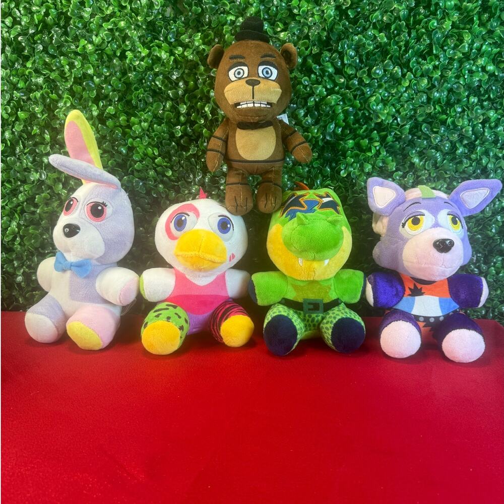 FNAF Security Breach Plush Bundle Lot Vanny Chica Monty Roxy Freddy Fazbear